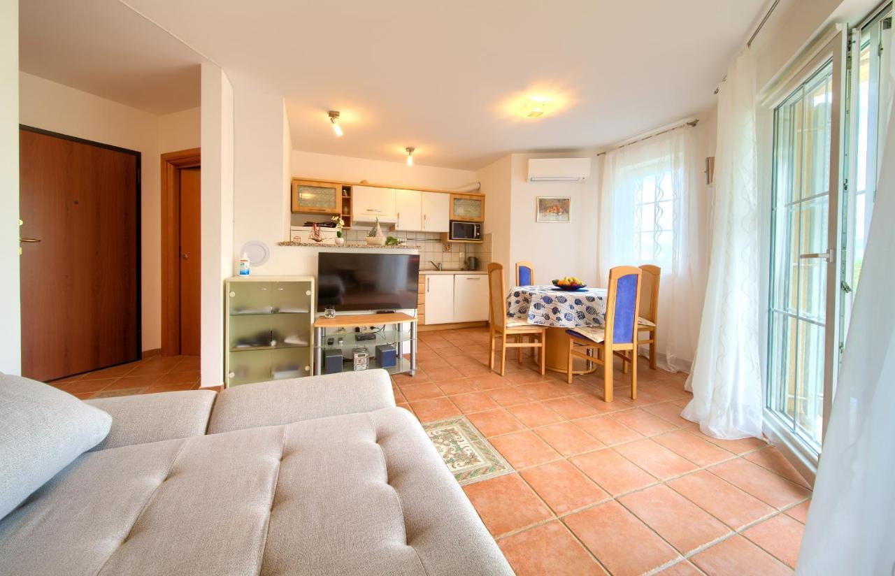 Apartment Camellia Vantacici Exterior foto